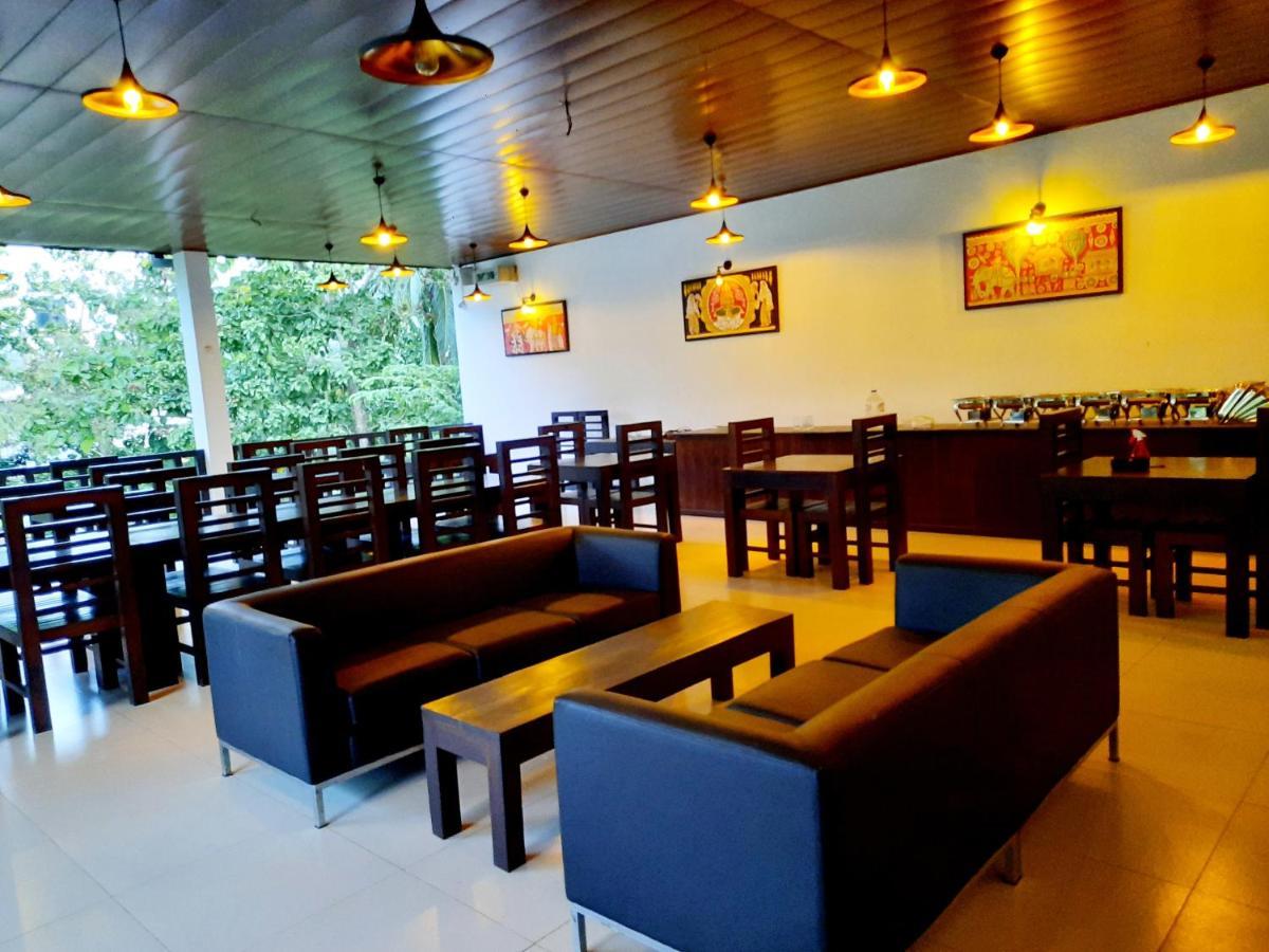 Lakmini Lodge Сигирия Экстерьер фото