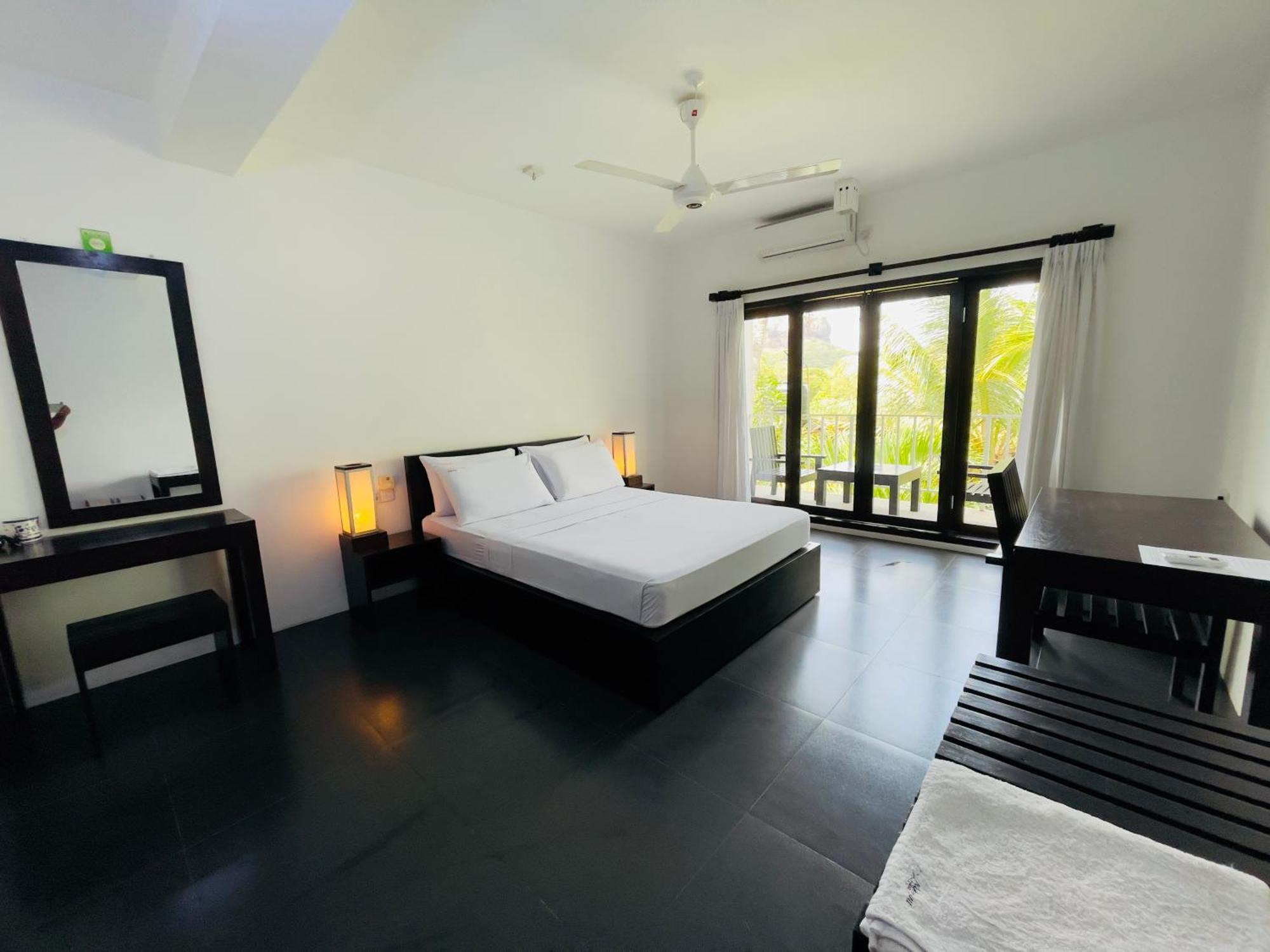 Lakmini Lodge Сигирия Экстерьер фото