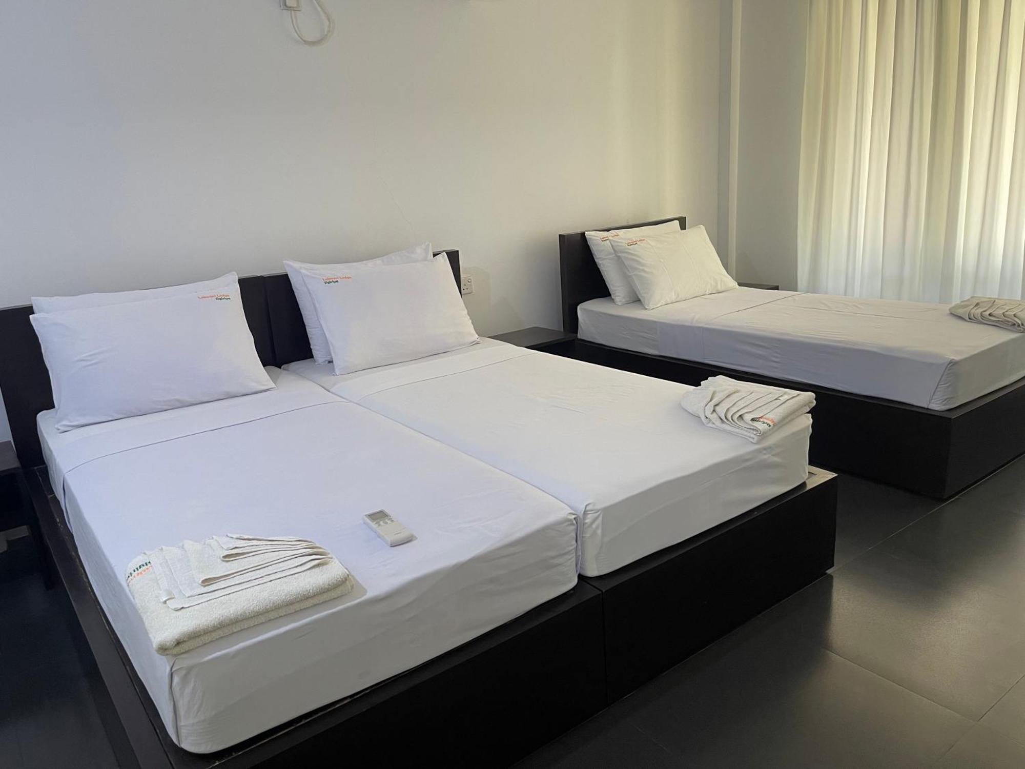 Lakmini Lodge Сигирия Экстерьер фото