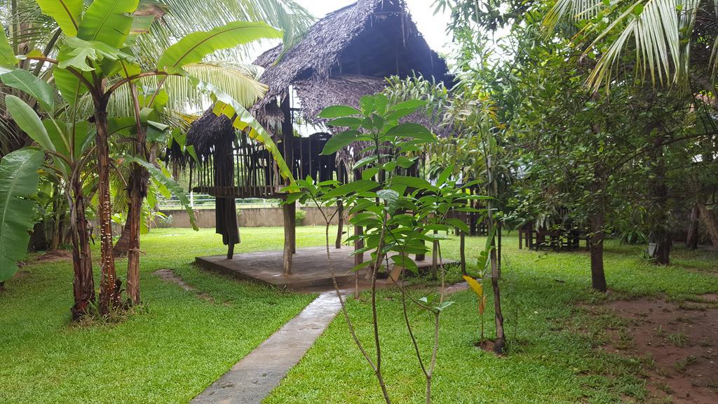Lakmini Lodge Сигирия Экстерьер фото