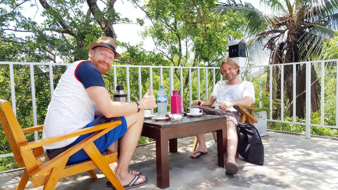 Lakmini Lodge Сигирия Экстерьер фото